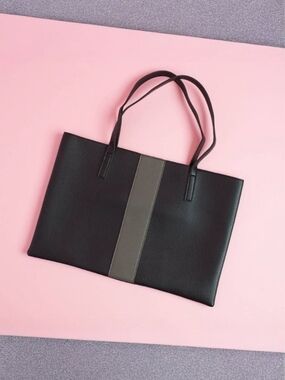 Vince Camuto | Leather Tote